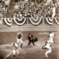 perfectly executed squeeze bunt, 1957 World Series